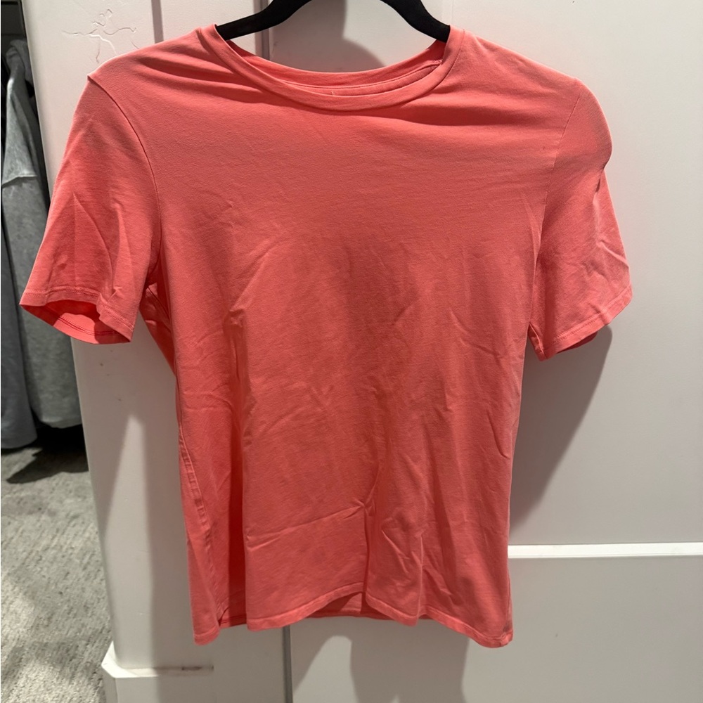 lululemon athletica Coral Short Sleeve Crew Tee